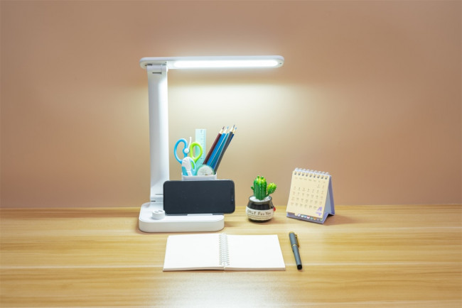 Светильник настольный светодиодный СТАРТ CT86 белый светодиодный Светильник настольный светодиодный СТАРТ CT86 белый светодиодный