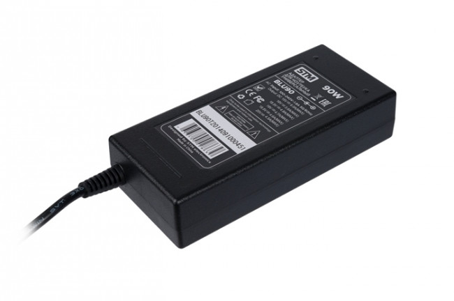 Универсальный адаптер для ноутбуков на 90Ватт STM BLU 90 — для бизнеса и офиса