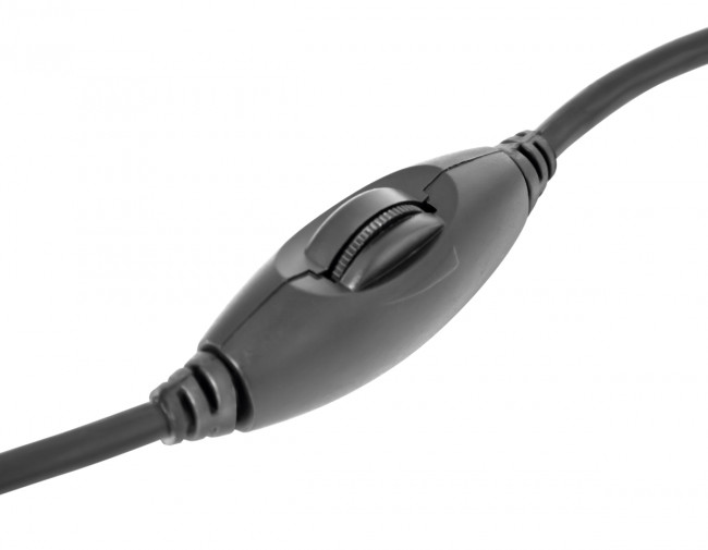 Defender Веб-камера C-110 0.3 МП, подсветка, кнопка фото Defender C-110