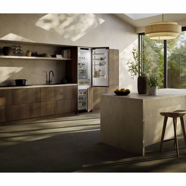 Встраиваемые холодильники Liebherr Liebherr EasyFresh ICNd 5603-20 001 XL — для бизнеса и офиса