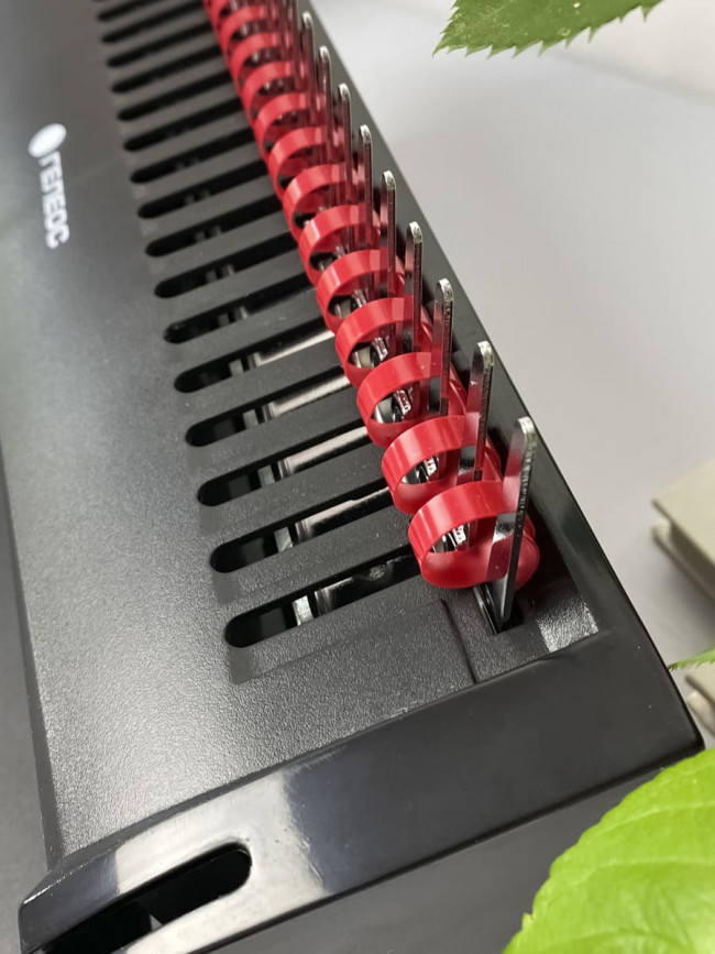 Переплетчик ГЕЛЕОС БП-22 на пластиковую пружину Гелеос БП-22