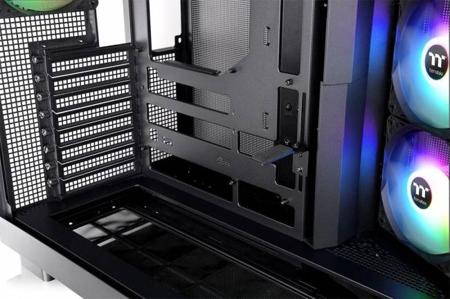 Корпус Thermaltake CA-11E-00M1WN-00 — для бизнеса и офиса
