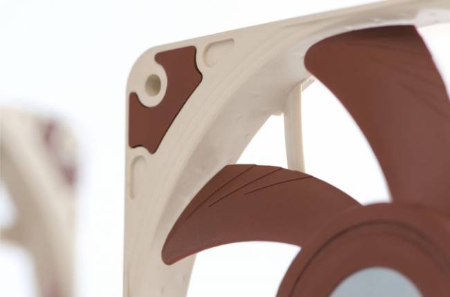 Кулер для корпуса Noctua NF-A12x15 PWM — для бизнеса и офиса Кулер для корпуса Noctua NF-A12x15 PWM — для бизнеса и офиса