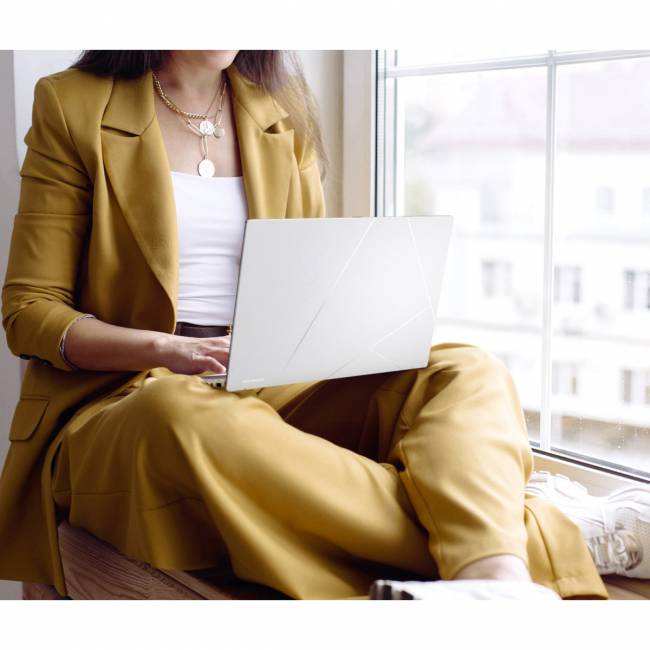 Ноутбук ASUS Zenbook 14 UX3405CA-QL573 (90NB14W4-M00UF0) — для бизнеса и офиса