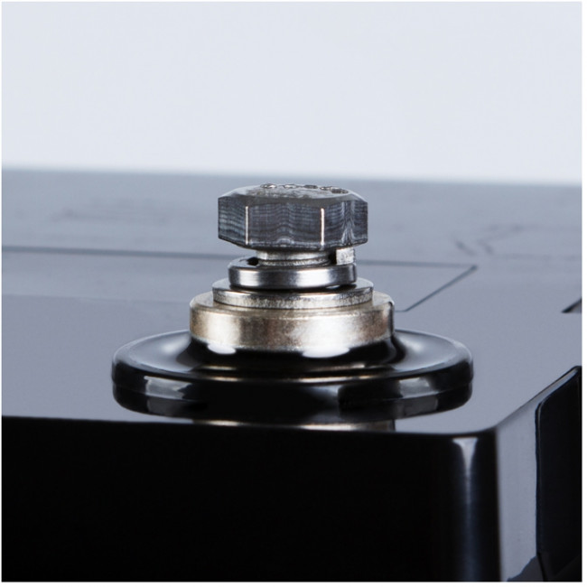 Батарея SVEN SV 121000 (12V 100Ah), напряжение 12В, емкость 100А*ч, макс. ток разряда 1000А, макс. ток заряда 30А, свинцово-кислотная типа AGM, тип клемм B5, Д/Ш/В 307/168/211мм, 30кг Sven SV 121000