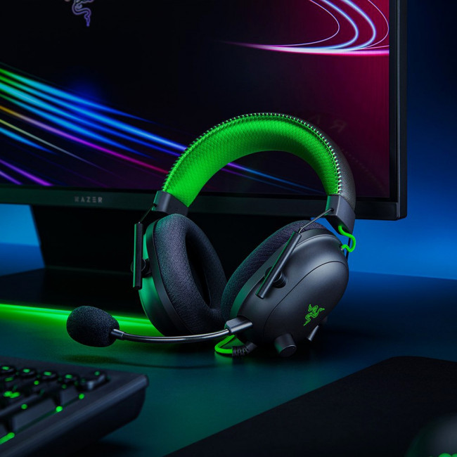 Razer Гарнитура Razer Blackshark V2 + USB Mic Enhancer - SE Razer Blackshark V2 Special Edition (RZ04-03230200-R3M1) — для бизнеса и офиса