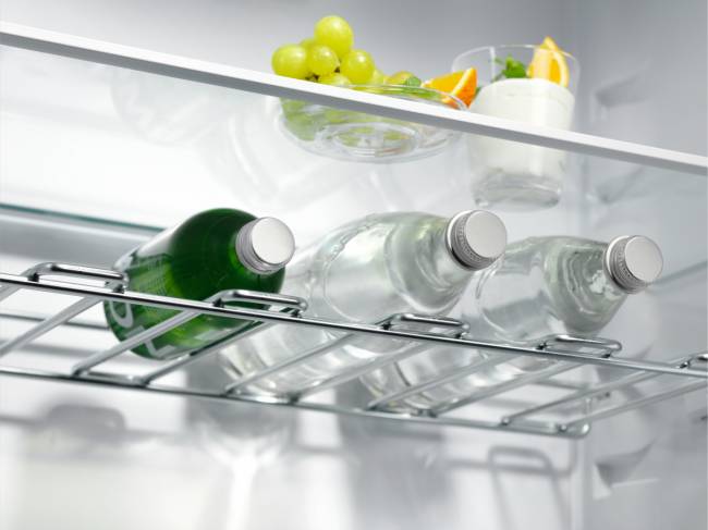 Встраиваемые холодильники ELECTROLUX ELECTROLUX E7TNGE18S — для бизнеса и офиса Встраиваемые холодильники ELECTROLUX ELECTROLUX E7TNGE18S — для бизнеса и офиса