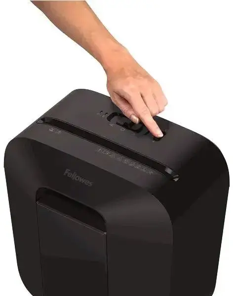 Шредер Fellowes® Powershred LX25, DIN P-4,  4х37мм, 6 лст., 11,5 лтр.,  уничт.: скрепки,скобы,карты Fellowes FS-41705 — для бизнеса и офиса