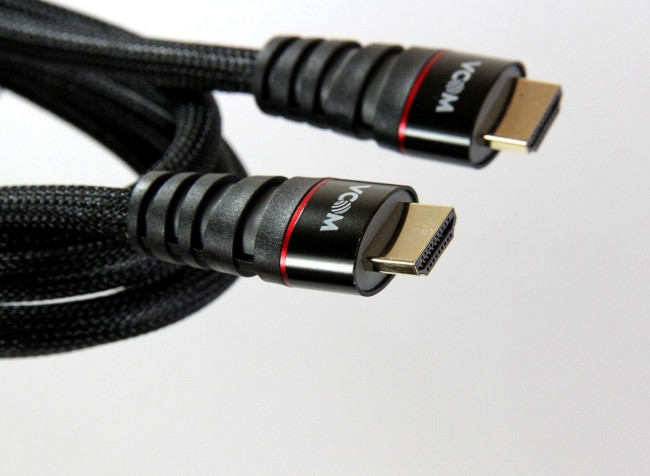 Кабель HDMI 19M/M ver. 2.0 черные коннекторы, 1.8m VCOM <CG526S-B-1.8M> Blister VCOM HDMI (m) - HDMI (m) 1.8м