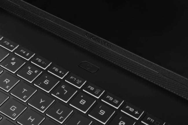 Ноутбук Gigabyte 3VHK3EE893SD — для бизнеса и офиса Ноутбук Gigabyte 3VHK3EE893SD — для бизнеса и офиса