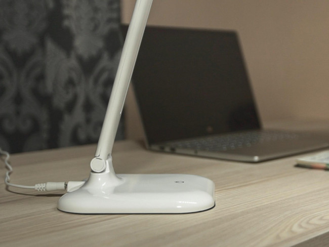 Светильник настольный светодиодный СТАРТ  CT58 белый Светильник настольный светодиодный СТАРТ CT58 белый